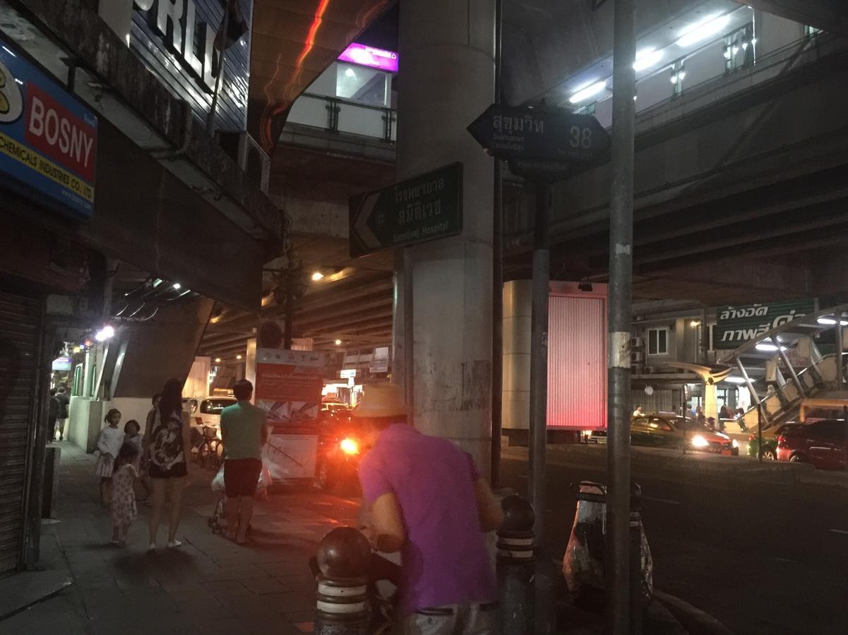 Mangosteen Bangkok Sukhumvit Buitenkant foto